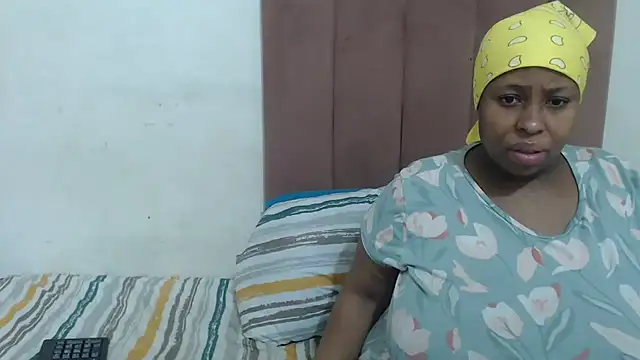 Chubby Queenx255 online show from 29, 11, 2025