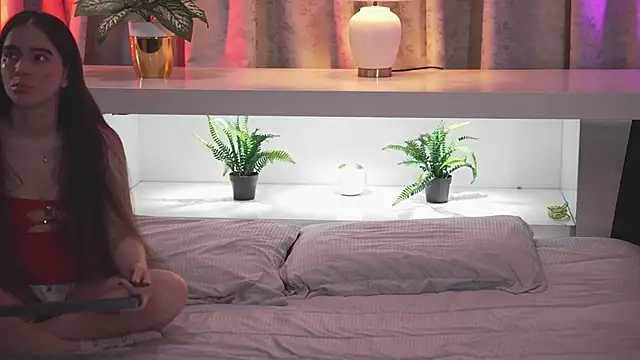 PopHouse  online show from 6, 4, 2026