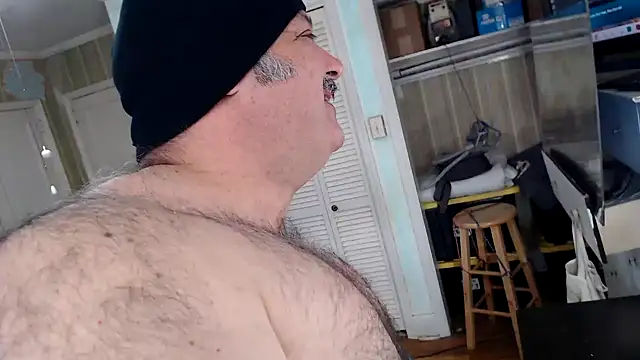 Snapshot of bullmusclejoe chatting on 8, 2, 2026 bullmusclejoe online show from 8, 2, 2026