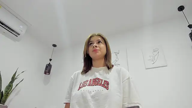 kaylajhonnes6 online show from 24, 10, 2025