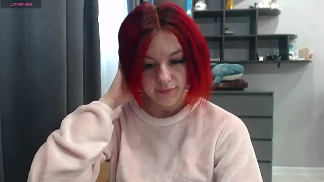   Elina   online show from 14, 10, 2025