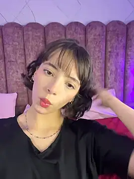 Snapshot of Sweet_1Angel chatting on 29, 10, 2025 Sweet 1Angel online show from 29, 10, 2025