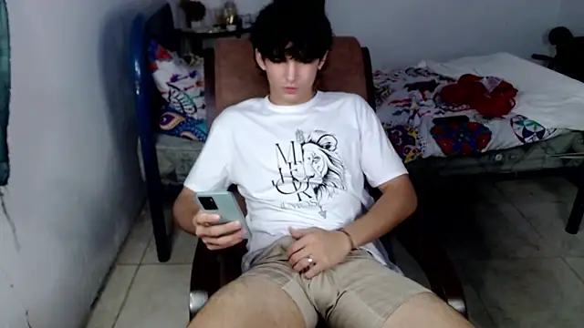 Snapshot of big_lunatic chatting on 26, 11, 2025 big lunatic online show from 26, 11, 2025