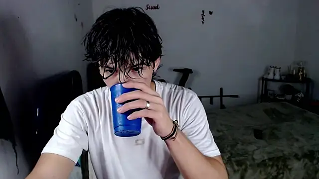 Snapshot of big_lunatic chatting on 23, 10, 2025 big lunatic online show from 23, 10, 2025