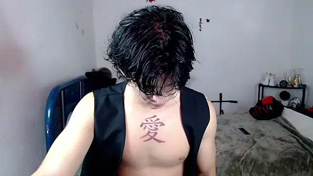 Snapshot of big_lunatic chatting on 5, 11, 2025 big lunatic online show from 5, 11, 2025