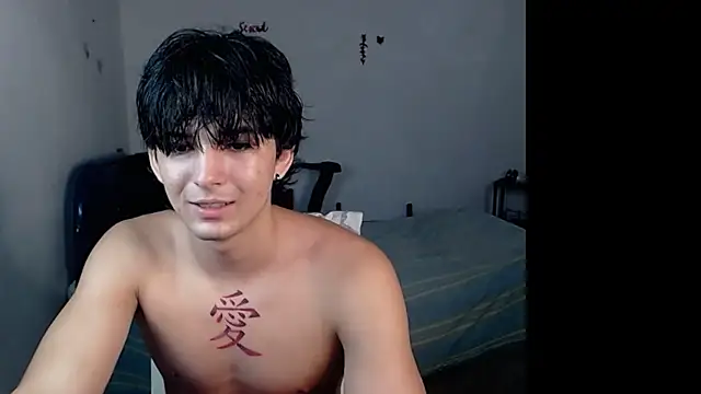 Snapshot of big_lunatic chatting on 8, 10, 2025 big lunatic online show from 8, 10, 2025