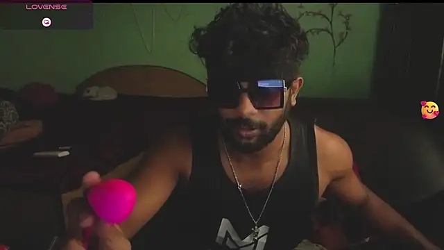 royeoy22 online show from 13, 4, 2026