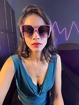 royeoy22 online show from 19, 6, 2026