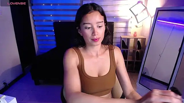  Mia Evans 1 online show from 28, 10, 2025