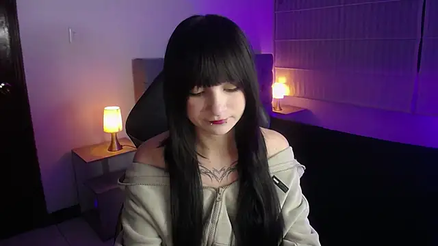  Charlotte Collins  online show from 7, 1, 2026