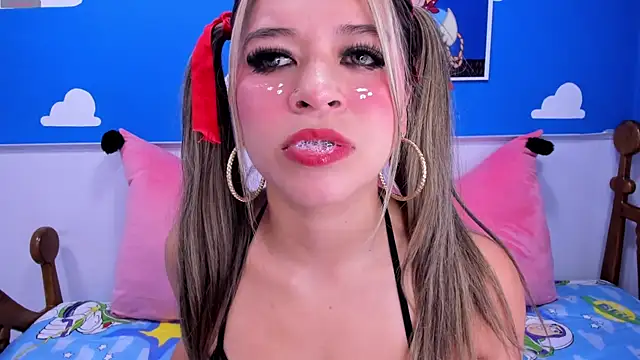 miss  evolet online show from 18, 4, 2026