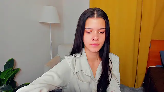 JoCauterucci online show from 11, 11, 2025