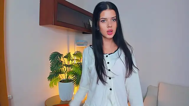 JoCauterucci online show from 27, 9, 2025