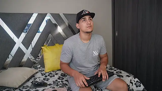 massimo vidal  online show from 24, 9, 2025