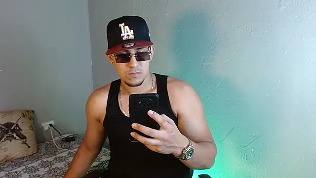 massimo vidal  online show from 6, 11, 2025