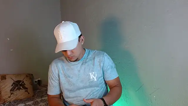 massimo vidal  online show from 7, 11, 2025