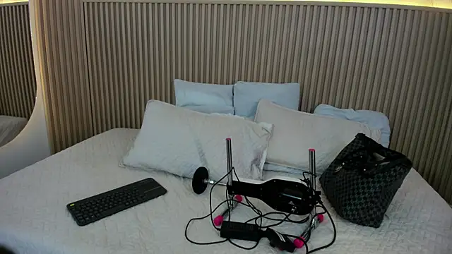 Liss-Reyes online show from 11, 2, 2026