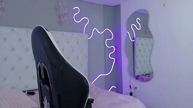 Emma visconti online show from 2, 10, 2025