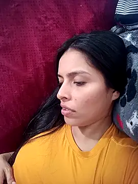 SaraBust online show from 5, 10, 2025