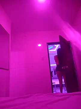 SaraBust online show from 21, 11, 2025