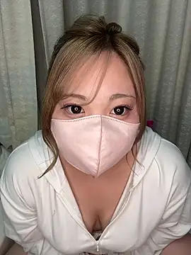 Chua-chan online show from 7, 10, 2025