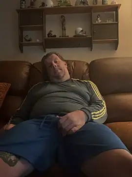 Stephanie1984 online show from 5, 4, 2026