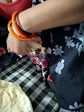 Snapshot of sexy__girls98 chatting on 21, 11, 2025 sexy girls98 online show from 21, 11, 2025