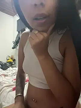 Snapshot of lulizoee chatting on 5, 2, 2026 lulizoee online show from 5, 2, 2026