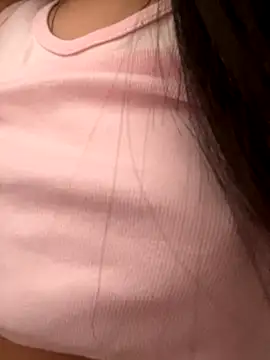 Snapshot of lulizoee chatting on 13, 10, 2025 lulizoee online show from 13, 10, 2025