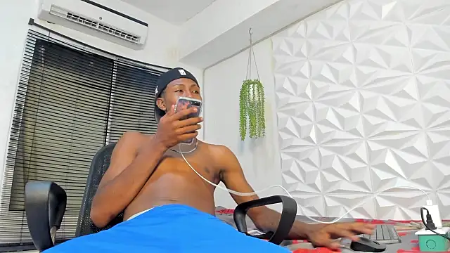 Jax Maliq online show from 11, 9, 2025