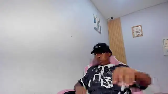 Jax Maliq online show from 12, 11, 2025