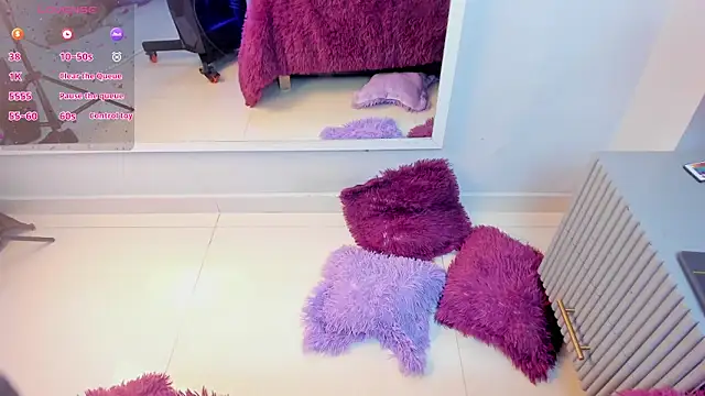 Mia Valentine  online show from 24, 2, 2026