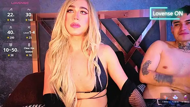 Snapshot of saraah_queen1 chatting on 26, 10, 2025 saraah queen1 online show from 26, 10, 2025