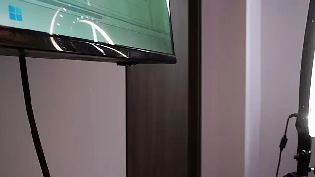 natasha vesper online show from 18, 11, 2025