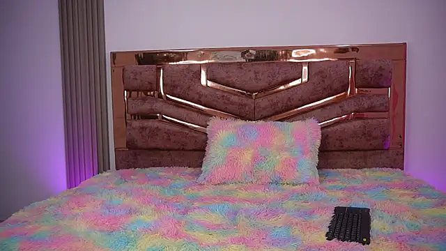 natasha vesper online show from 9, 10, 2025