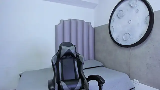 honny 23 online show from 24, 9, 2025