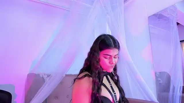 Miaa Rosse online show from 14, 12, 2025