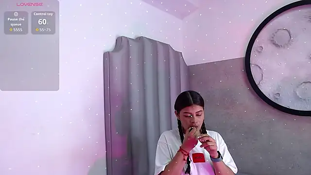 Miaa Rosse online show from 5, 12, 2025