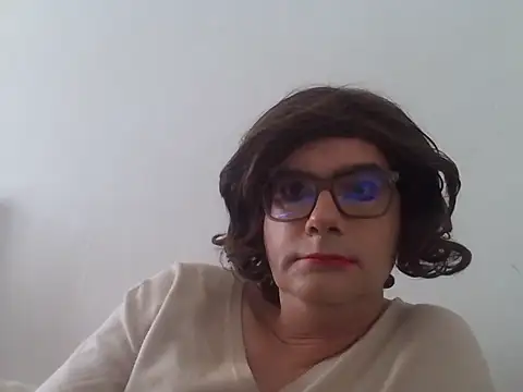 Nady79xxx online show from 17, 12, 2025