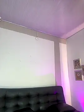 Snapshot of RedVelvet_Dream chatting on 1, 10, 2025 RedVelvet Dream online show from 1, 10, 2025