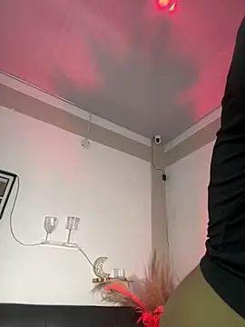 Snapshot of RedVelvet_Dream chatting on 21, 9, 2025 RedVelvet Dream online show from 21, 9, 2025