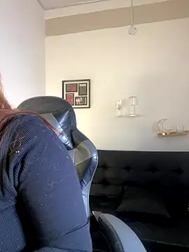 Snapshot of RedVelvet_Dream chatting on 18, 11, 2025 RedVelvet Dream online show from 18, 11, 2025