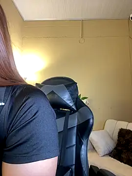 Snapshot of RedVelvet_Dream chatting on 30, 11, 2025 RedVelvet Dream online show from 30, 11, 2025