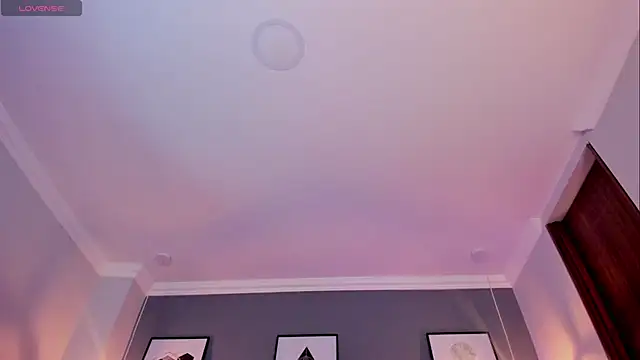 Nina Ford online show from 6, 1, 2026