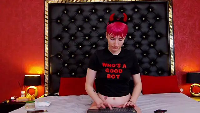 Snapshot of Luna_Devil_ chatting on 12, 2, 2026 Luna Devil online show from 12, 2, 2026