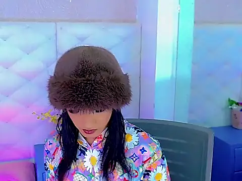 hanna sweett34 online show from 2, 10, 2025