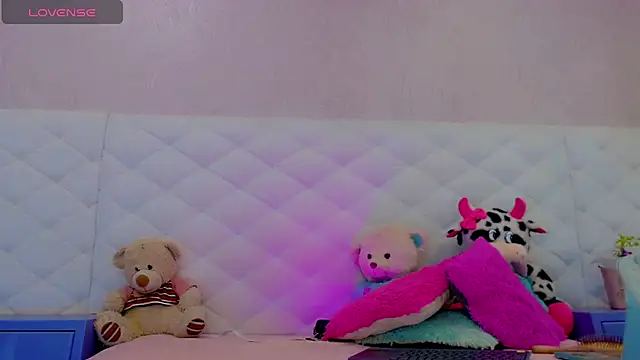 hanna sweett34 online show from 4, 11, 2025