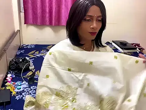 LuvLayla online show from 29, 10, 2025