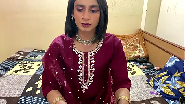 LuvLayla online show from 21, 12, 2025