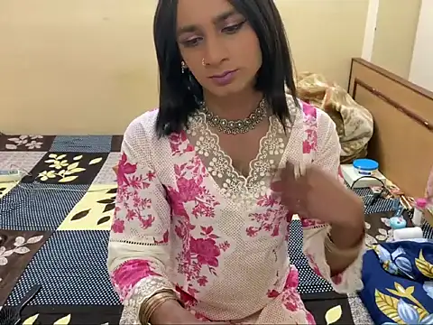 LuvLayla online show from 5, 2, 2026